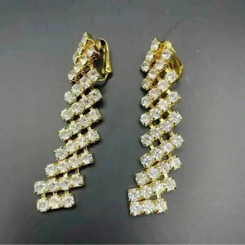 Classic Crystal Rhinestone Waterfall Pierced Earrings Gold-tone Back Clip-on